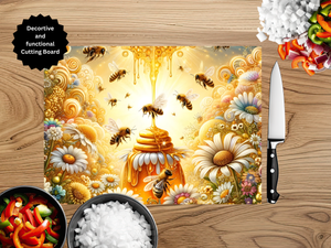 Honeybee Cutting board TheCraftNook