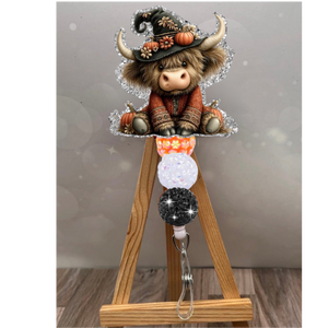Halloween Highland Cow Badge Pull – Glitter Lanyard Accessory TheCraftNook