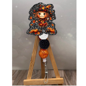 Scarecrow Badge Pull TheCraftNook