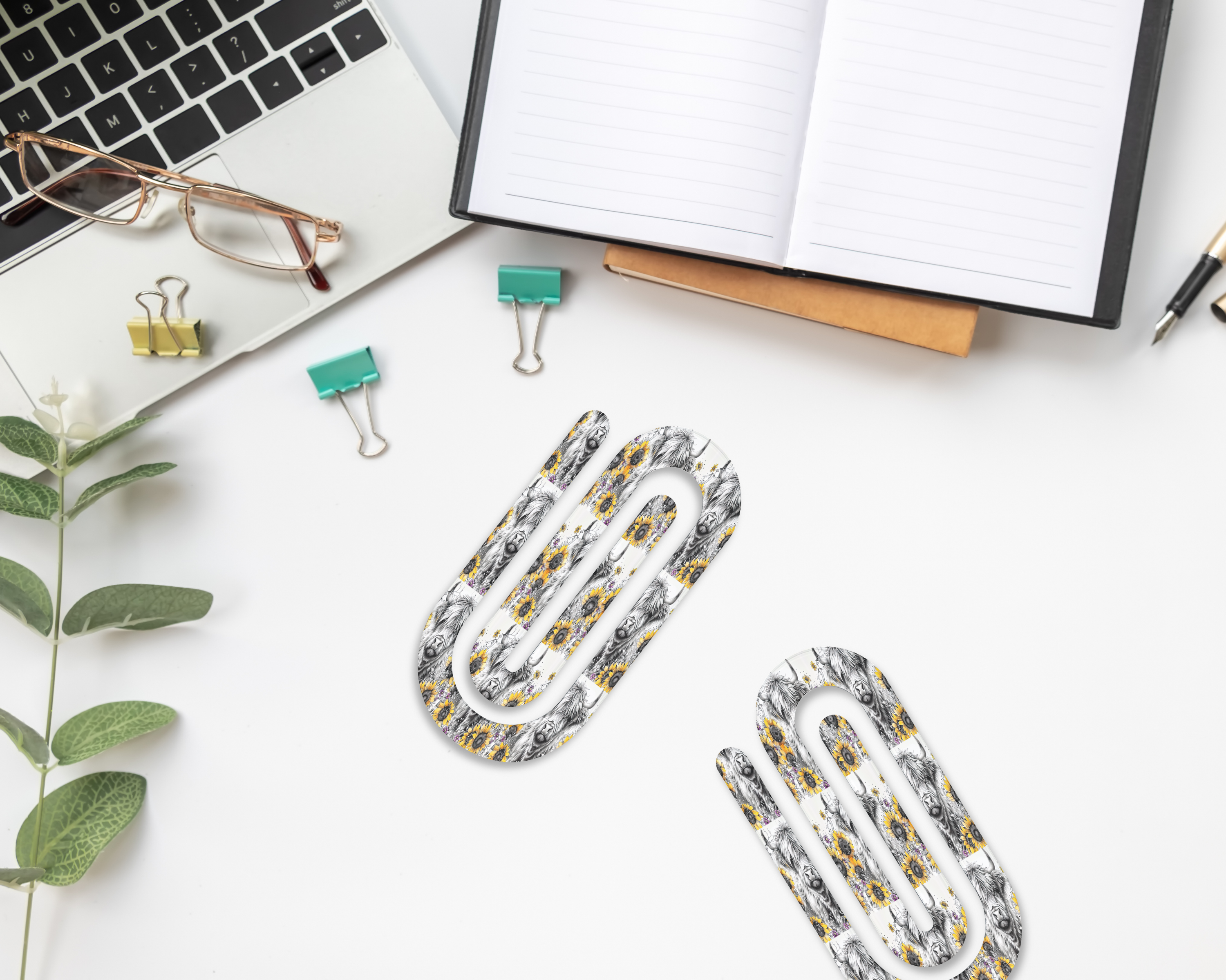 Highland Cow Jumbo Paper Clips