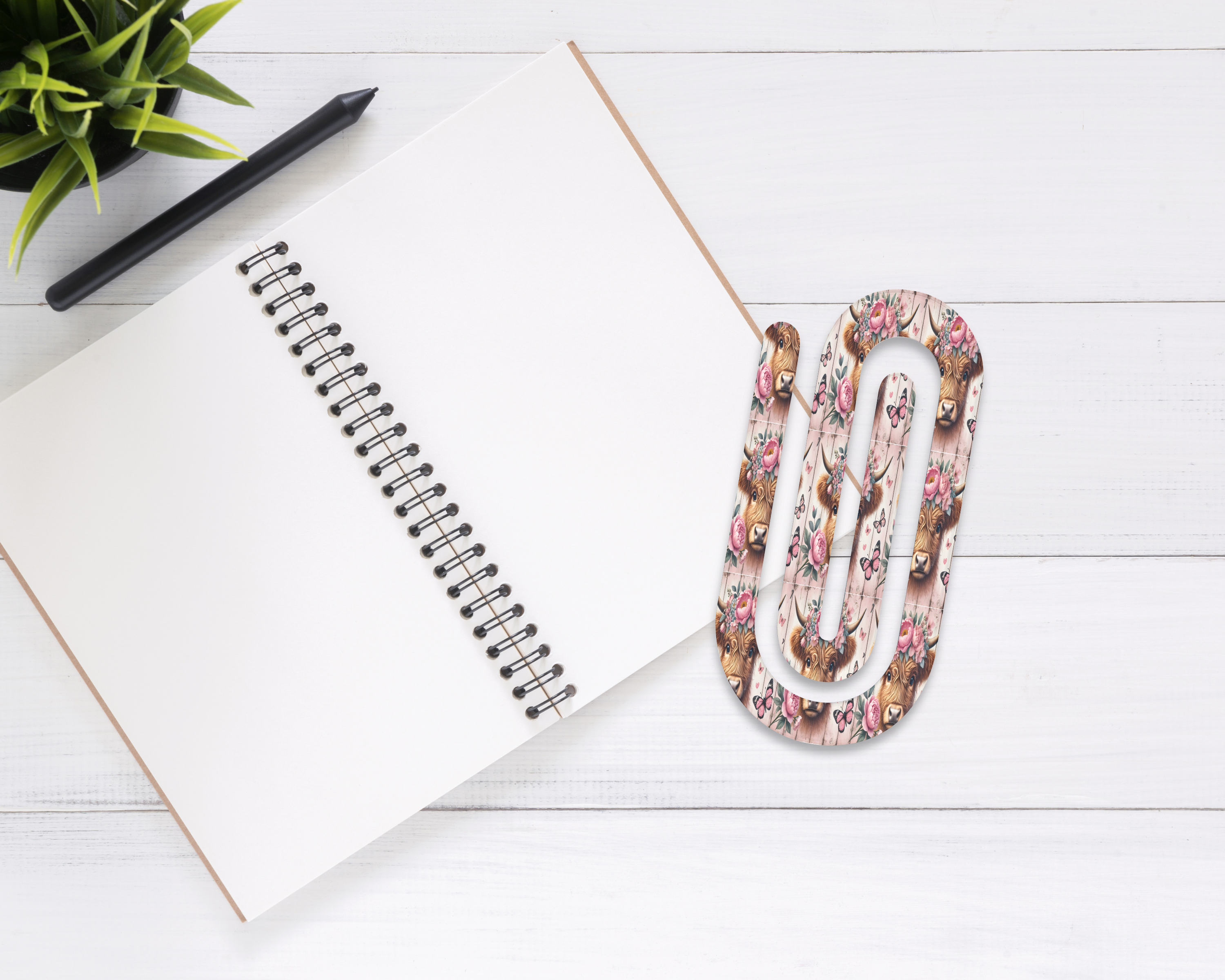 Highland Cow Jumbo Paper Clips