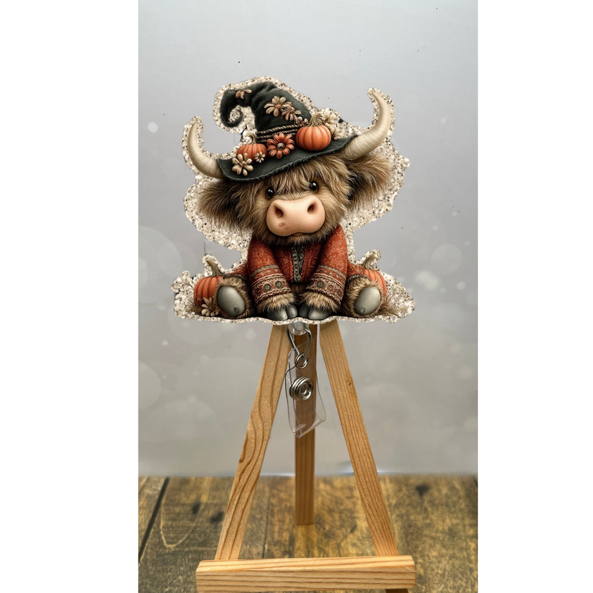 Halloween Highland Cow Badge Pull – Glitter Lanyard Accessory TheCraftNook