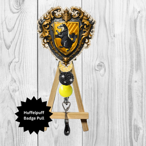 Badger House Crest Badge Pull – Wizard-Inspired ID Accessory TheCraftNook
