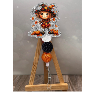 Scarecrow Badge Pull TheCraftNook