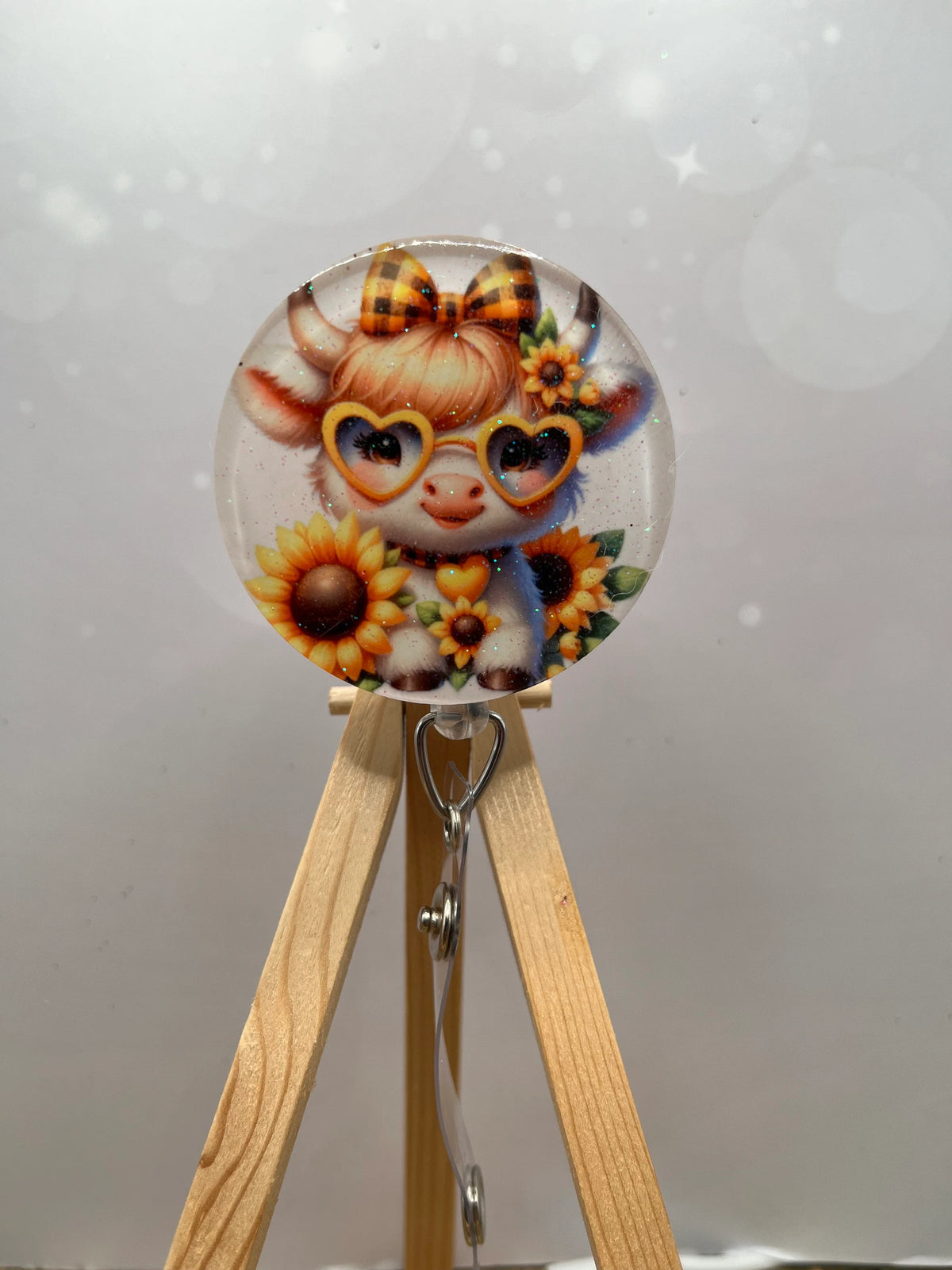 Highland Cow badge pulls. Brighten your shift, one cow at a time. Multiple Images available. Add beads or shimmer glitter options. TheCraftNook