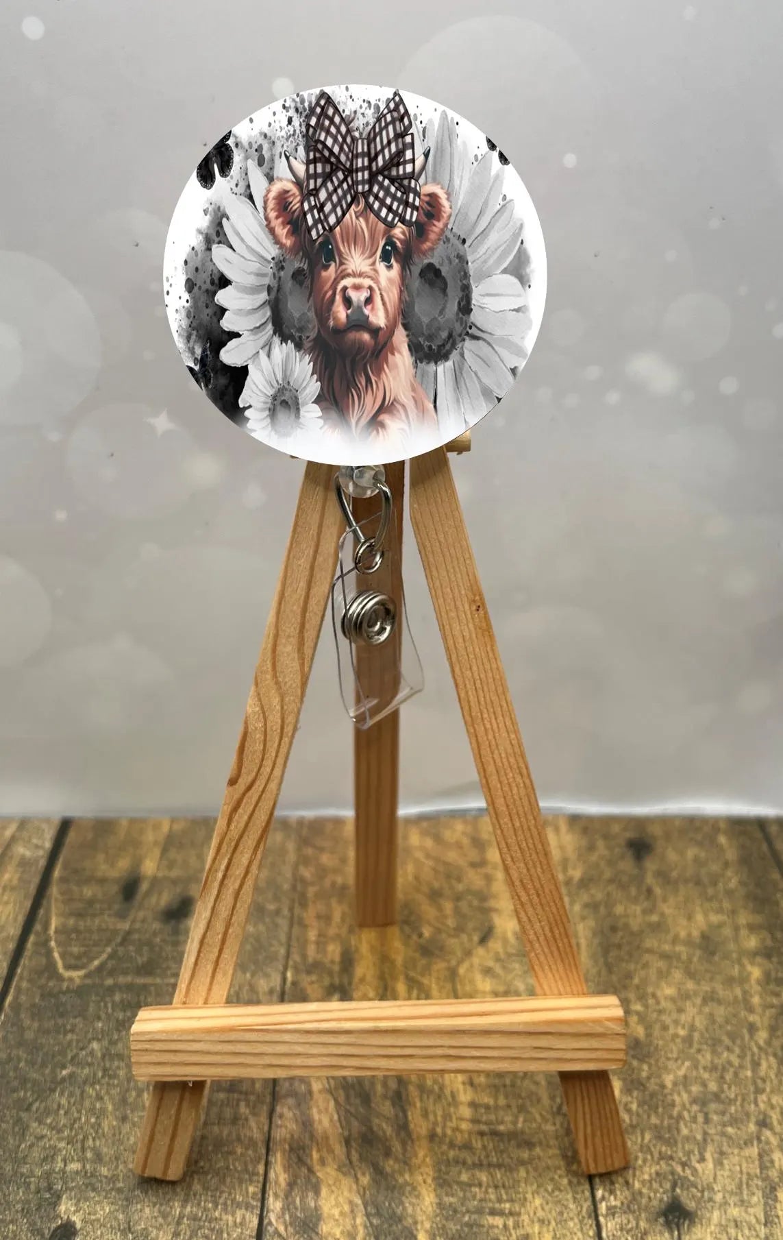 Highland Cow badge pulls. Brighten your shift, one cow at a time. Multiple Images available. Add beads or shimmer glitter options. TheCraftNook